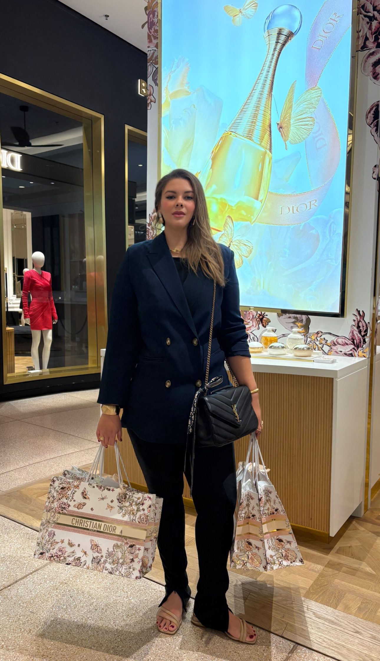 Facetune_01-05-2025-23-24-09